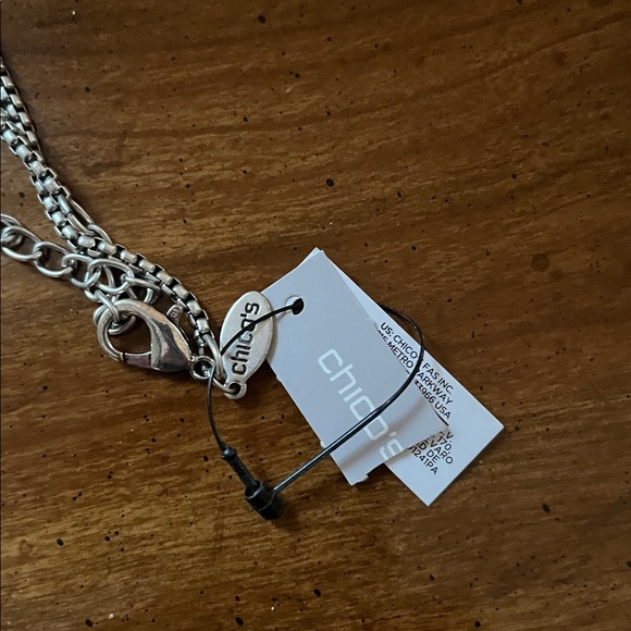 Chico’s Key Pendant Long Silver Necklace
Skeleton key. - Picture 2 of 2